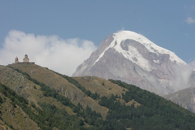 2 Days Private Tour to Kazbegi and Juta Village with Trekking - The real value of a private group, with a guide who explains what you see