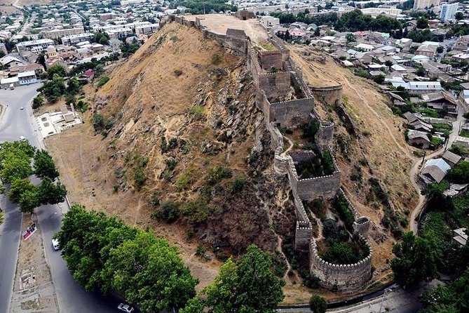 7-Day Georgian Highlights Tour from Tbilisi - H2: Cross Pass to Kazbegi, Gergeti Trinity Church at 2,395 meters