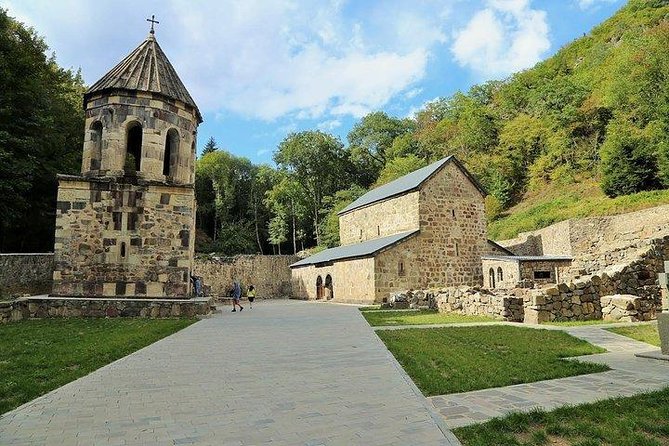 Bakuriani Ski Resort Private Day Tour from Tbilisi Snow Adventure - Bakuriani Ski Resort: Didveli vs Kokhta, Plus Artificial Snow on Didveli