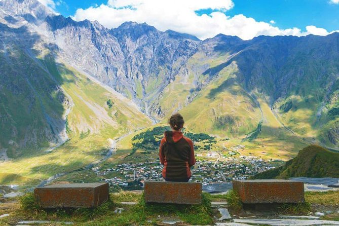 Bestseller Day Trip to Kazbeg/Gergeti Delicious Lunch at Rooms - Stop by stop: what each Kazbegi moment is really for