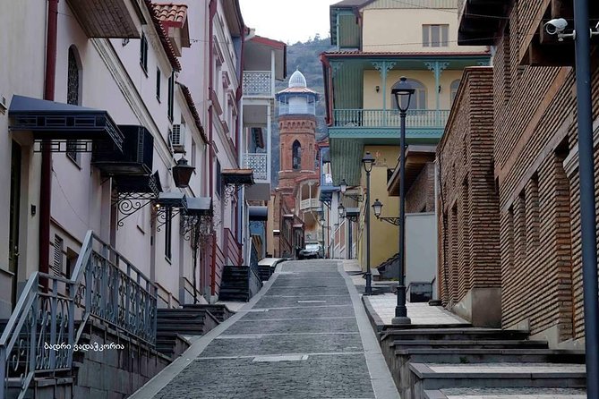 Classic Tbilisi Walking Tour - Bridge of Peace, a modern pause over the Mtkvari