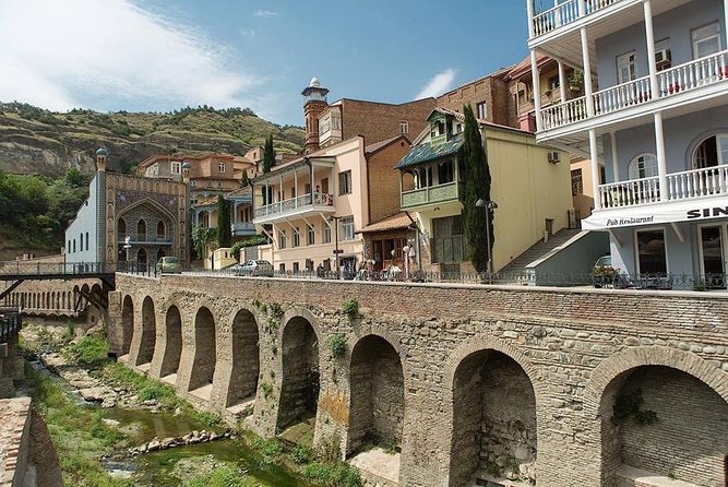 Classic Tbilisi Walking Tour - Abanotubani and the end near Falcon and Pheasant