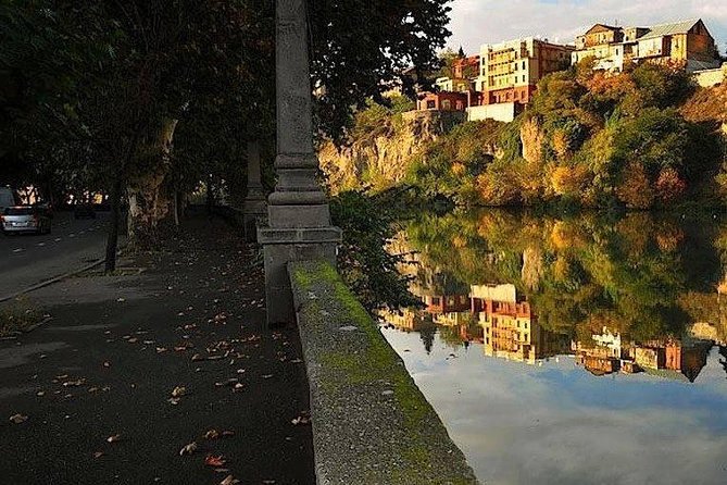 Classic Tbilisi Walking Tour - Pacing, walking effort, and comfort tips