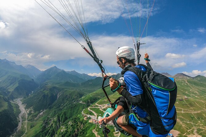 Cloudbase Paragliding in Gudauri, Georgia - Who Should Book Cloudbase Paragliding