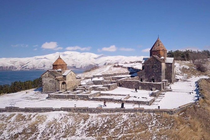 Day tour Armenia Dilijan and Sevan Lake from Tbilisi - Crossing Into Armenia From Tbilisi: the border is the wild card