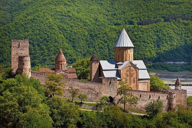 Day Tour Tbilisi – Ananuri – Kazbegi – Tbilisi - Why this Kazbegi day feels like more than a drive