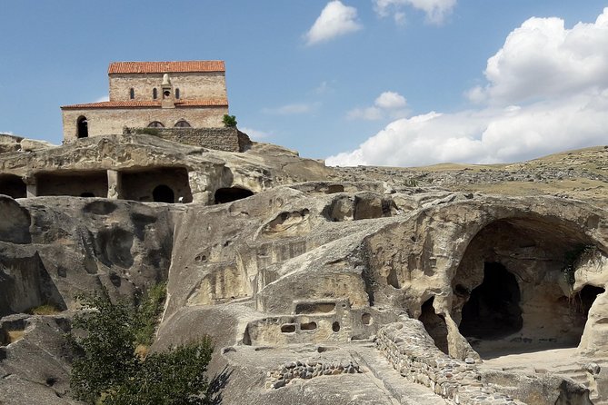 Day tour to Chronicles of Georgia, Gori city, Uplistsikhe cave - Language and pacing: when the day runs smooth and when it drags