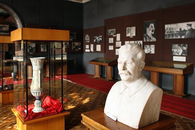 Day tour to Chronicles of Georgia, Gori city, Uplistsikhe cave - Gori and the Stalin Museum: history, artifacts, and emotion