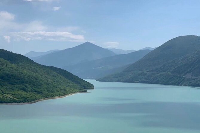 Day tour to mountains Jinvali lake, Ananuri, Kazbegi, Arch friendship - The mountain road day from Tbilisi that actually feels doable