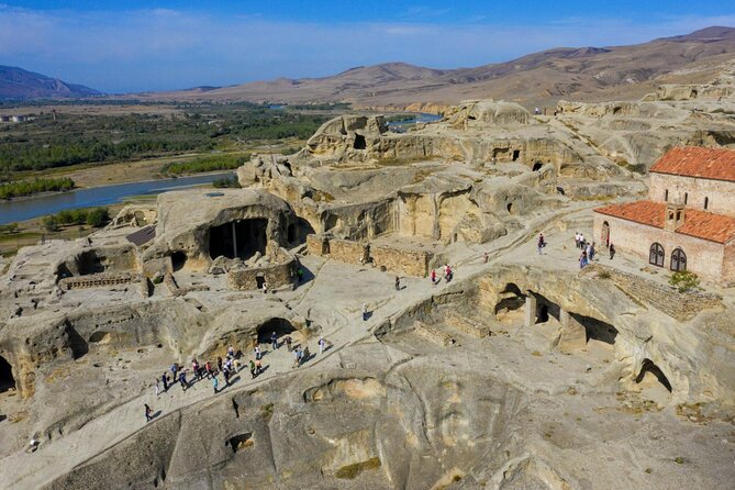Day Tour to Mtskheta, Gori (Stalin museum) and Uplistsikhe - Gori Fortress on the hill, strategy and restorations