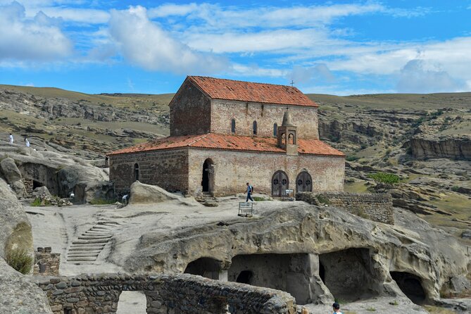 Day Trip to Mtskheta Gori and Uplistsikhe - Svetitskhoveli Cathedral in Mtskheta: Christ’s robe and centuries of kings