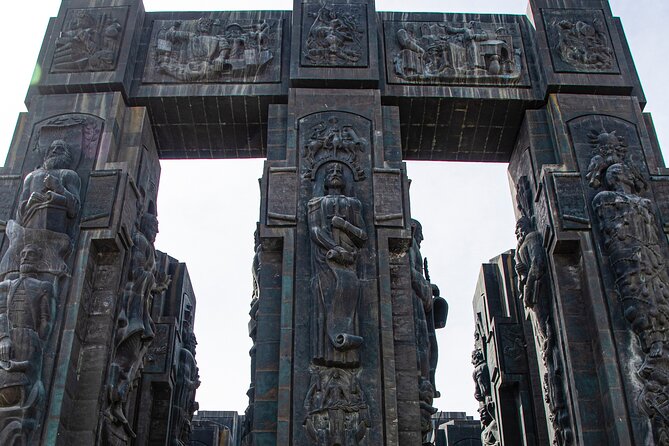 Explore Tbilisi Full Day Tour ( 3KM stroll rest by the car) - Metekhi Cathedral: Views Over Old Tbilisi