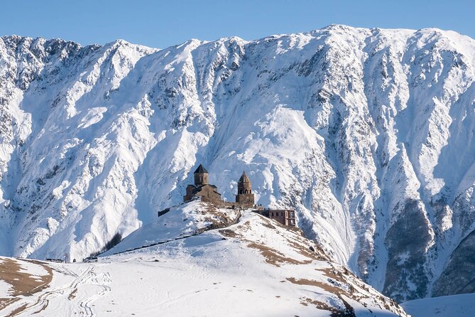 From Tbilisi Daytrip Kazbegi Gudauri & Zhinvali Guided Group Tour - Stop 2: Ananuri Fortress Ensemble and Aragvi River Views