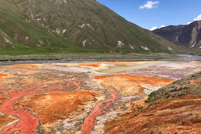 From Tbilisi: Kazbegi Ananuri Gudauri and Trusso Valley by 4x4 - Quick hits: why this Kazbegi and Truso day feels worth it