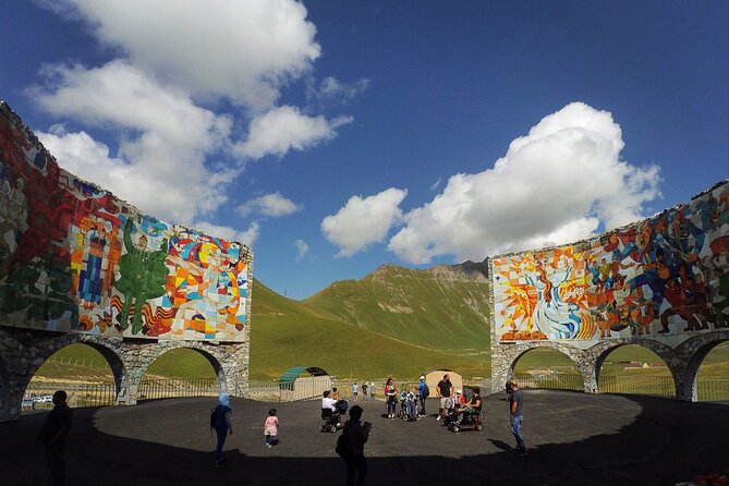 From Tbilisi: Kazbegi, Gudauri & Ananuri Day Trip - Ananuri Fortress: climb the walls, then connect the dots