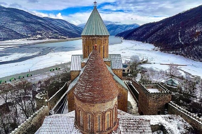 From Tbilisi to Gudauri Ski Resort, Zhinvali, Ananuri Day Trip - The Human Part: Guides, Organization, and That Personal Feel