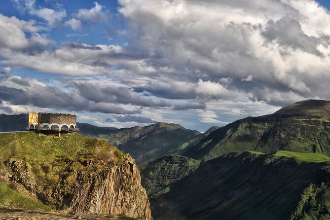 Full-Day Kazbegi - Stepantsminda, Gudauri Private Guided Tour - Stepantsminda Stop and the Optional Gergeti Trinity Church