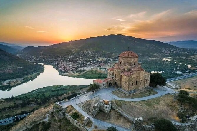 Group Day Tour of Mtskheta,Jvari,Samtavro - A smooth half-day loop through Mtskheta’s top religious sites