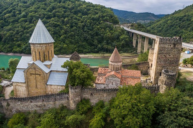 Gudauri Ski Resort day tour from Tbilisi - Zhinvali Water Reservoir Stop: A Quick Look at Hydroelectric Power