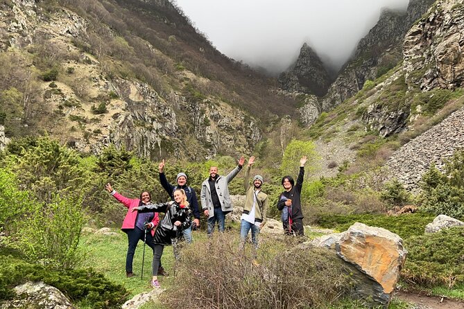 Highlights of Caucasus Mountains-Jinvali,Ananuri,Gudauri,Kazbegi(Group tour) - Gudauri: Paragliding Add-On and Winter Adventure Energy
