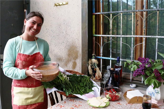 Join a Local for a Market Tour, Cooking Class and Meal in her Tbilisi Home - Inside Tina’s home kitchen: hands-on lessons, not a performance