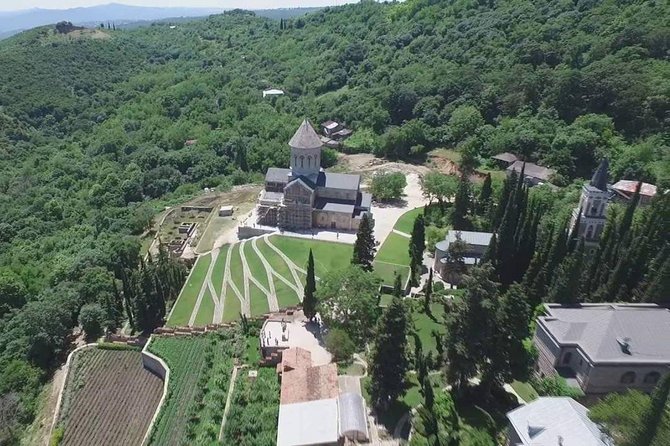 Kakheti;City of Love Sighnaghi, Bodbe. KTW. Wine House Group tour - Lunch at Sighnaghis Mamuli Estate: Balcony Views and Tastings