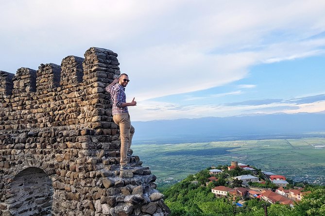 Kakheti Gems: Rainbow Mountains, Gareji & Signagi Private Tour - Signagi City of Love: Old Streets, Big Views, Room to Wander