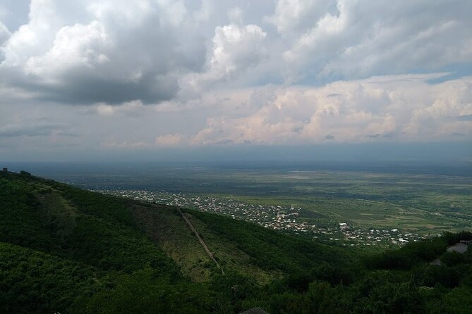 Kakheti-Sighnaghi Day Trip with wine tasting and Bodbe Monastery - Bodbe Monastery of St. Nino: the 800m descent and the holy water ritual