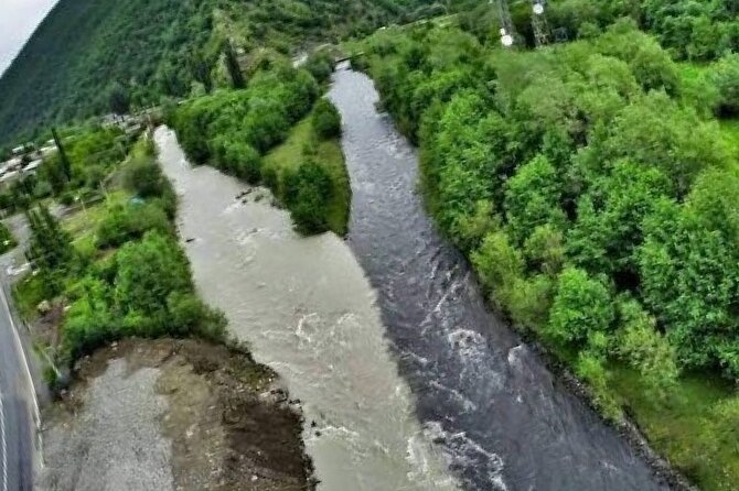 Kazbegi Amazing Tour - Stop 1, Zhinvali Reservoir: fjord vibes with a fast ticket-free visit