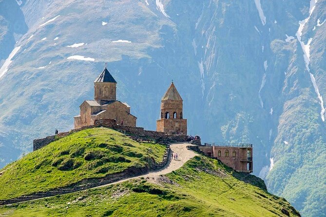 Kazbegi Amazing Tour - Stop 2, Ananuri Fortified Castle Ensemble: where rivers and defense meet