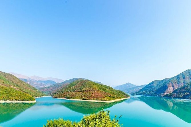 Kazbegi Full-Day Private Tour with Scenic Stops from Tbilisi - Stepantsminda: A One-Hour Base for Mountains and Breaks