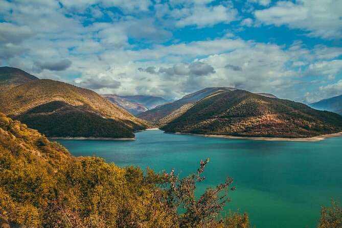 Kazbegi Gudauri Ananuri: Full Day Group Tour - Meneso lunch at Gorda, plus the wine tasting bonus