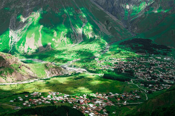 Kazbegi, Gudauri, Mtskheta & Ananuri Full Day Private Tour From Tbilisi - Guides, Timing, and Why the Private Format Matters