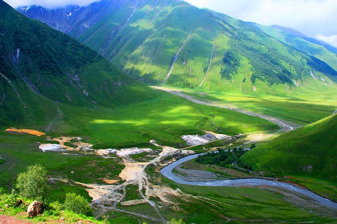 Kazbegi MOUNTAIN Tour (GLORY OF THE NATURE) + MANY NEW LOCATIONS - Zhinvali Dam: a quick look with big photogenic payoff