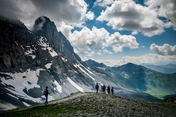 Kazbegi - One Day Trekking Private Tour to Chaukhi Pass 3341 m - Meeting in Stepantsminda, then rolling out to Juta