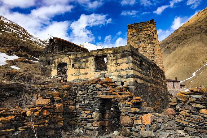 Kazbegi Tour from Tbilisi 2022 - Ananuri Fortress Ensemble: Courtyard Time and Church Details
