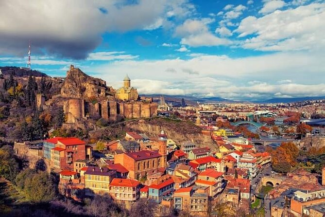 Old Tbilisi Tour: Private Walking Tour With Wine Tasting - Kartlis Deda: the statue that explains the city’s attitude