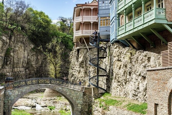 Old tbilisi walking tour & wine tasting - Legvachtahvi Gorge: A Fig Gorge and a Waterfall in the City Core