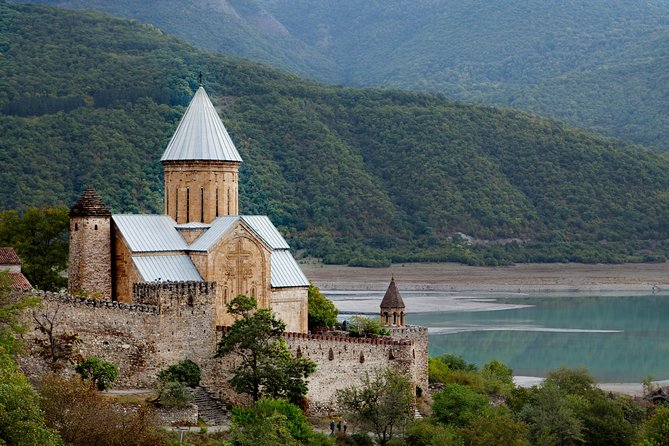Private 1-Day Tour to Kazbegi & Gergeti Trinity Church - Gudauri ski resort viewpoints: the drive gets a real scenic break