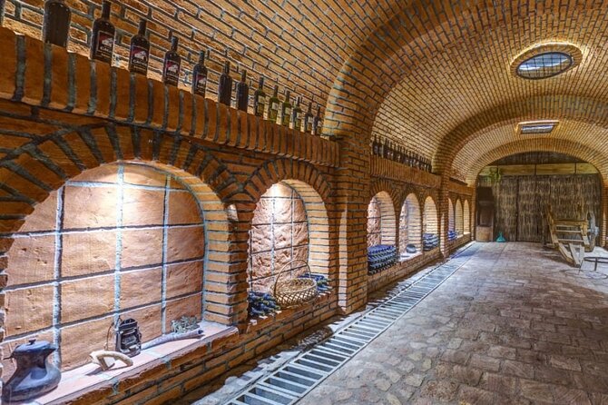 Private 3-Day Tours & Transfers from Tbilisi to Top Georgia Spots - Metekhi Church and the Mtkvari River cliffs