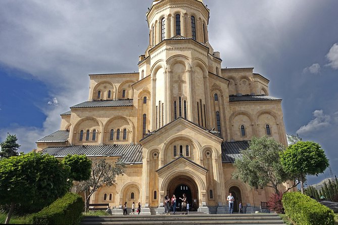 Private Day Tour - Old Town Tbilisi - Abanotubani sulfur baths: the most photogenic pause of the route