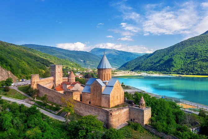 Private Day Tour to Kazbegi and Gudauri - From Hotel to Mountains: How the Drive Shapes the Day