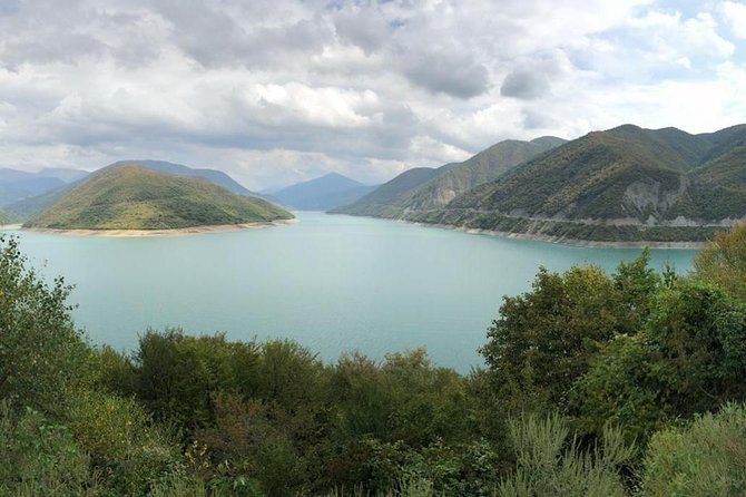 PRIVATE Day-Trip to Kazbegi (The most popular tour in Georgia) - Getting picked up in Tbilisi and why the start time matters
