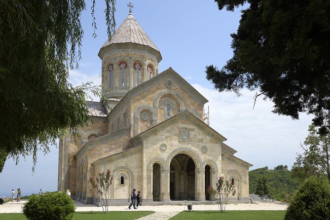 Private Kakheti Tour organic Wine Tasting with Lunch - Stop 5: Sighnaghi Great Wall walk with Alazani Valley views
