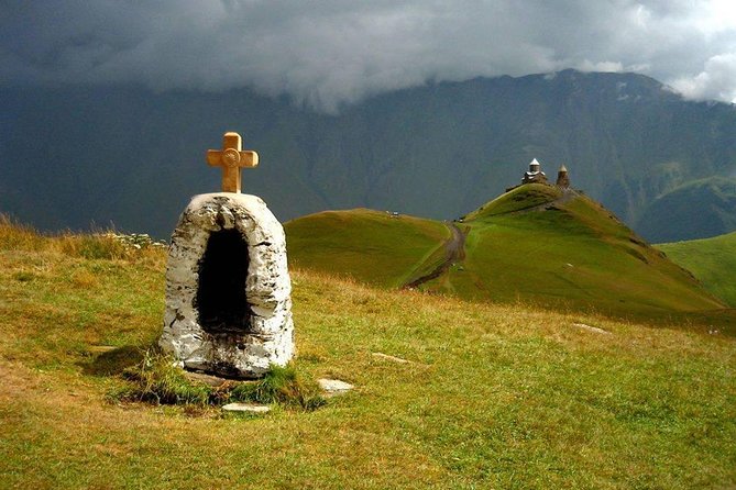 Private Tour to Kazbegi from Tbilisi - Jvari Pass to Stepantsminda, Crossing Into High Country