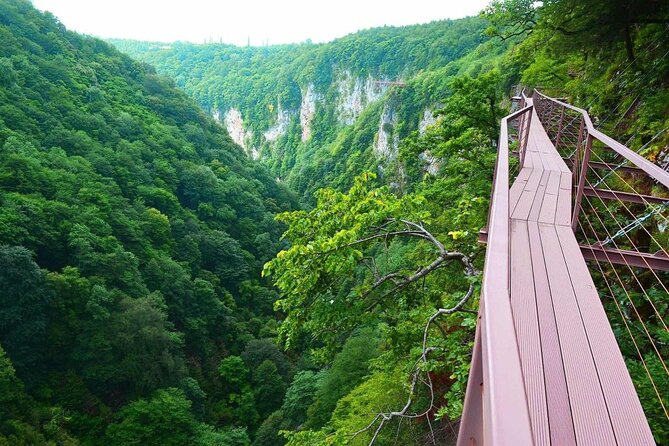 Private Tour To Western Georgia from Tbilisi - Kinchkha Waterfall: Built-In Photo Viewpoints