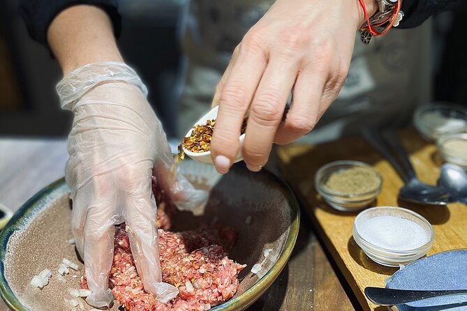 Small-Group Khinkali and Khachapuri Cooking Class in Tbilisi - Key Things I Like About This Class