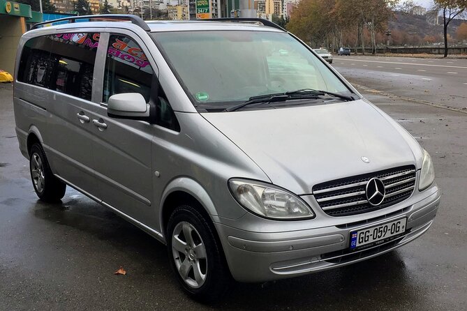 Tbilisi Airport Shuttle And Transfer Service - Ski gear included: the Stepantsminda advantage
