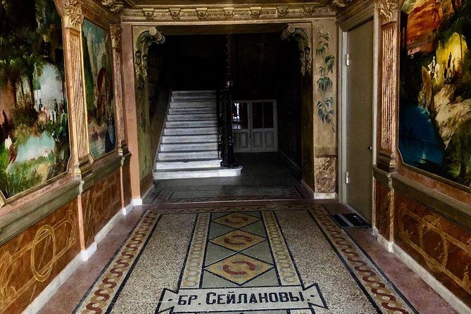 Tbilisi 'Beyond Facades' - Walking Past Tbilisi Front Doors, Where the Real Details Live