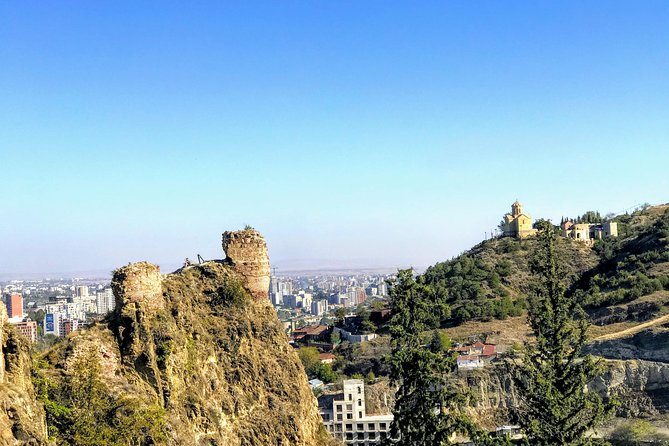Tbilisi Explorer: Essential Walking Tour for First-Timers - Wall ruins, then the oldest church in town